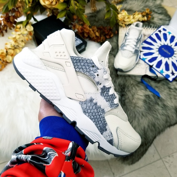 Nike Air Huarache Run Premium - Picture 2 of 8